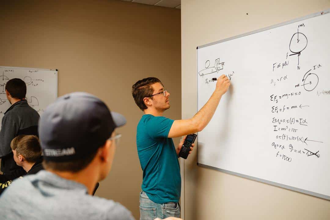 Our electrical engineering bachelor of science degree provides the credit hours needed to grasp electrical engineering concepts of systems design, research and development.