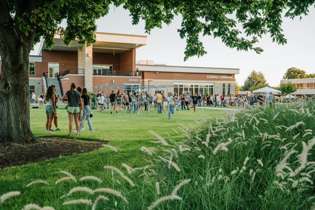 WHAT TO EXPECT FROM CAMPUS LIFE