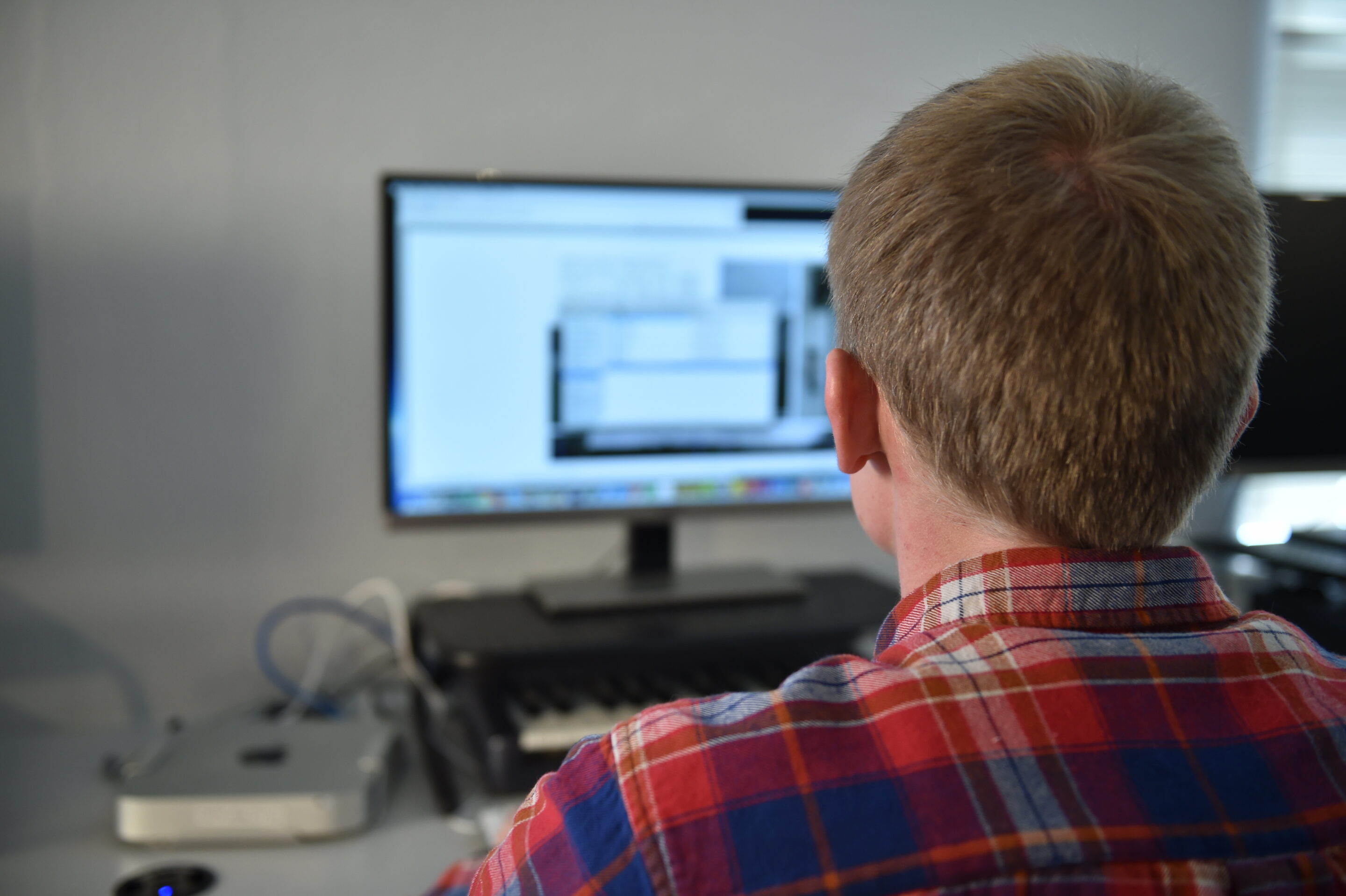 Student working on a computer. 